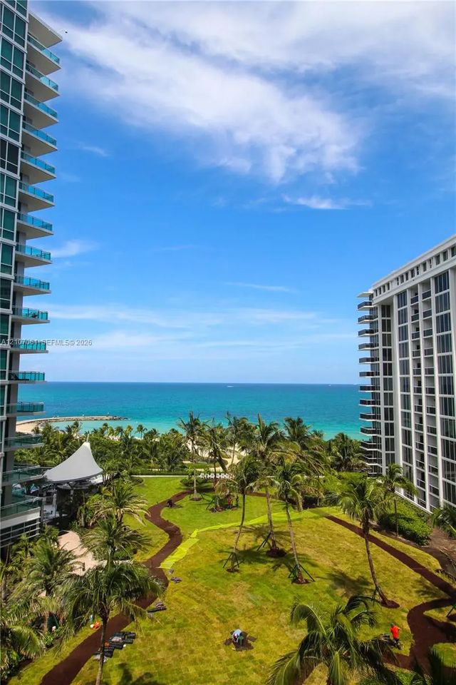 10275 Collins Avenue #833, Bal Harbour