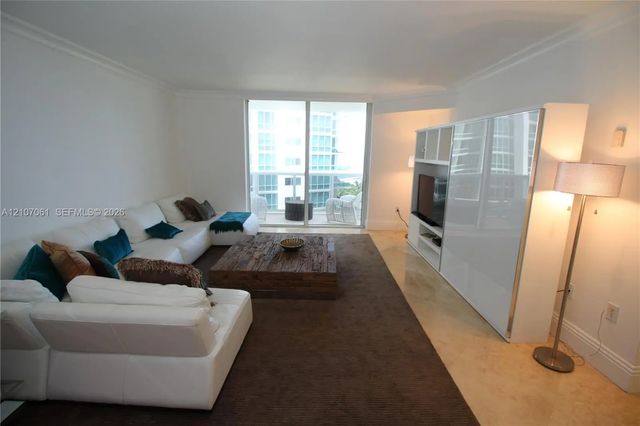 5 of 40 - 10275 Collins Avenue #833, Bal Harbour, FL
