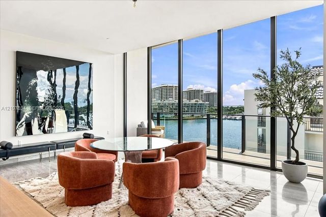 4 of 54 - 3581 E Glencoe Street #605, Coconut Grove, FL