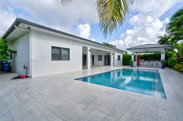 2 of 65 - 2521 Sw 105th Avenue, Miami, FL