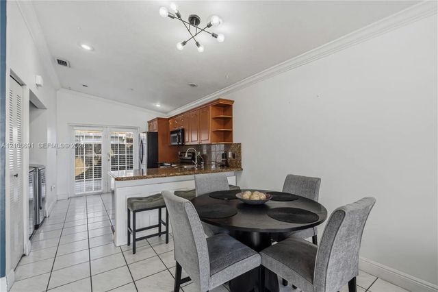 4 of 41 - 3355 W 68th Street #128, Hialeah, FL