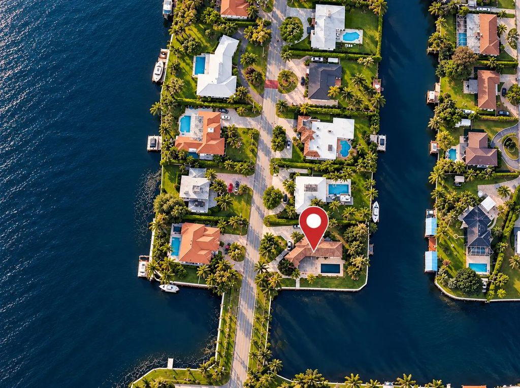 7438 Pine Tree Lane, West Palm Beach