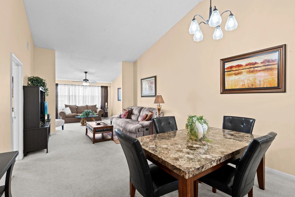 7593 Tahiti Lane, Greenacres