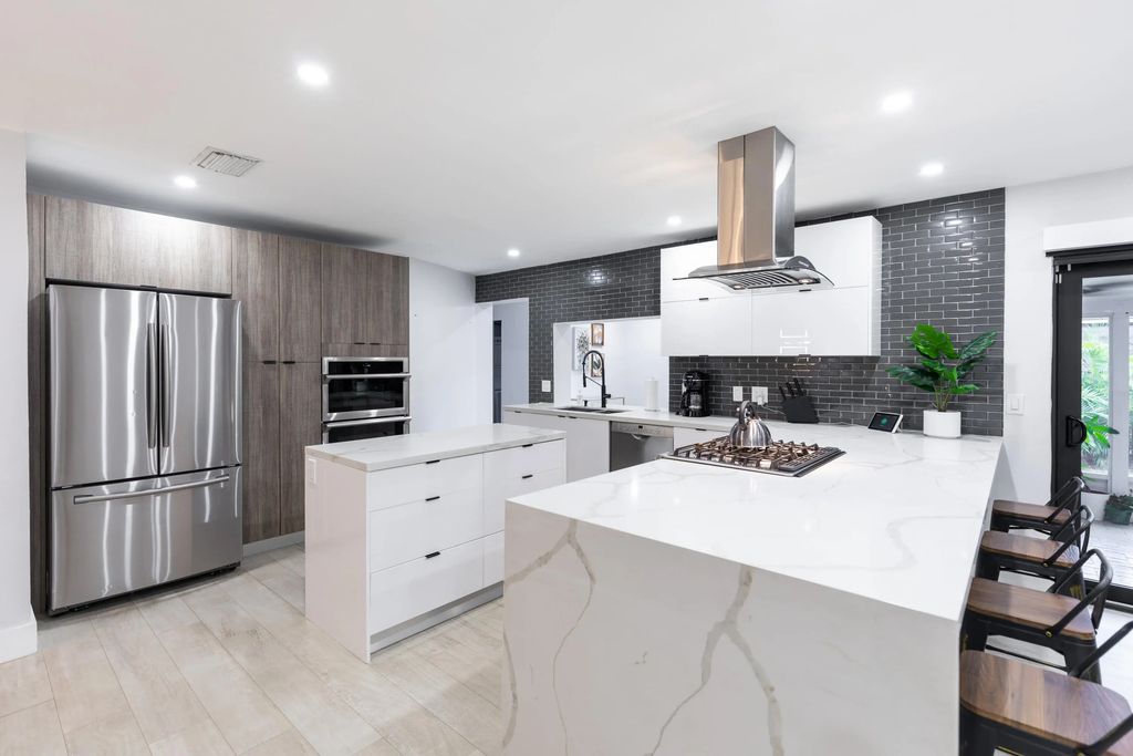 19421 Ne 18th Court, Miami