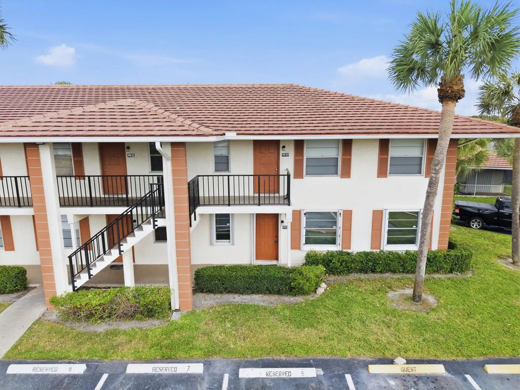 9939 Three Lakes Circle #14h, Boca Raton