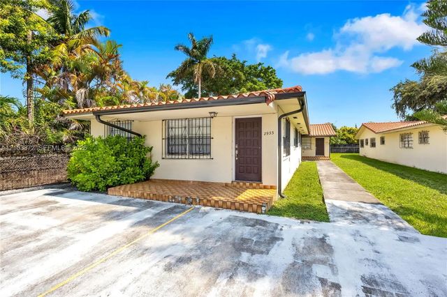 2935 Sw 35th Avenue, Miami