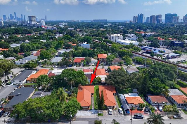 2 of 60 - 2935 Sw 35th Avenue, Miami, FL