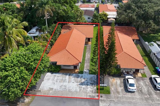 3 of 60 - 2935 Sw 35th Avenue, Miami, FL