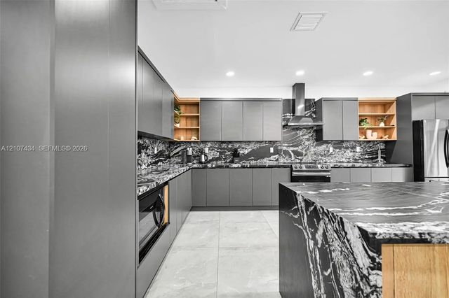 5 of 72 - 112 Nw 53rd Street, Miami, FL