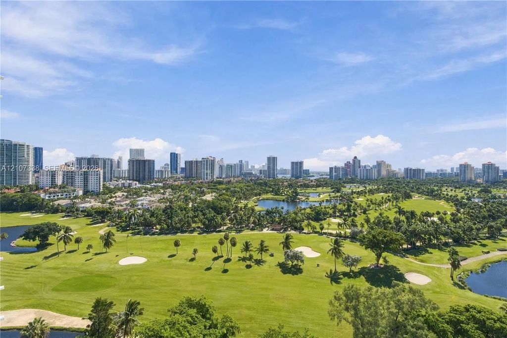 20355 Ne 34th Court #1824, Aventura