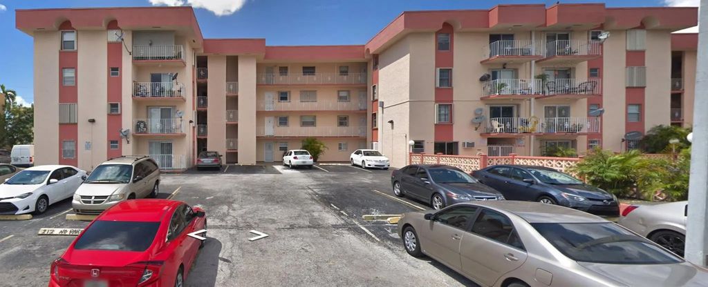 6820 W Flagler Street #308, Miami
