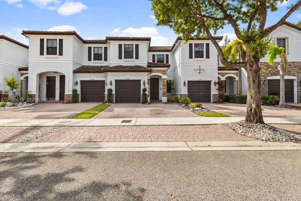 11300 Nw 88th Terrace, Doral