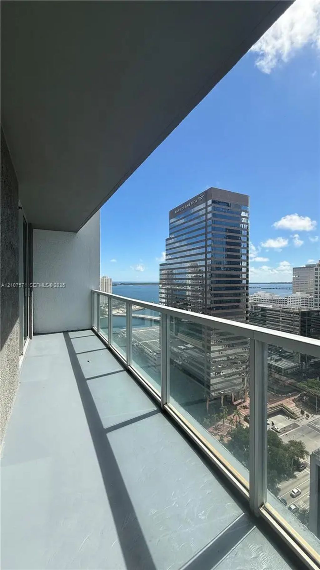 500 Brickell Avenue #2808, Miami