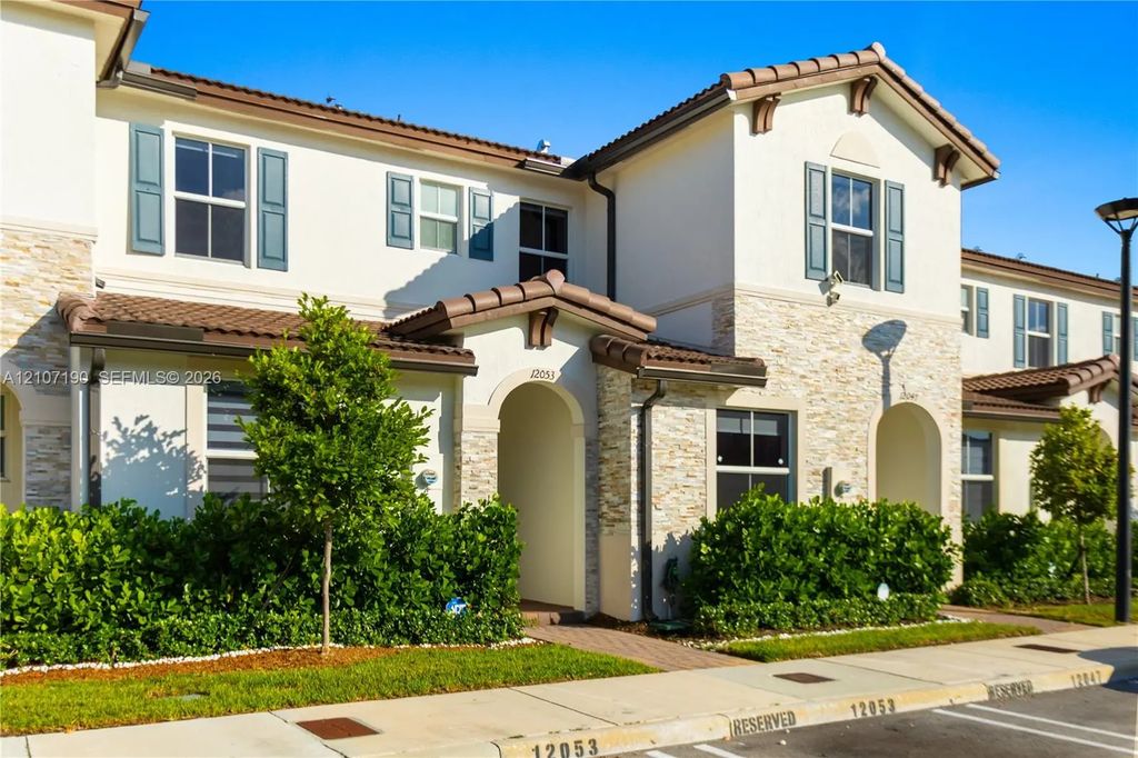 12053 Nw 24th Place, Miami