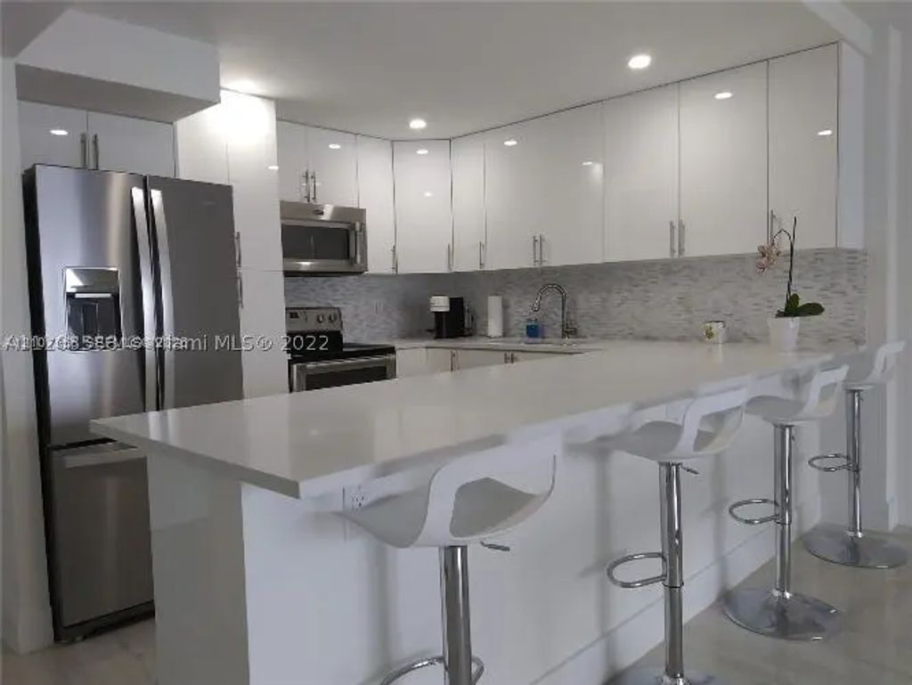 5701 Collins Avenue #1507, Miami Beach