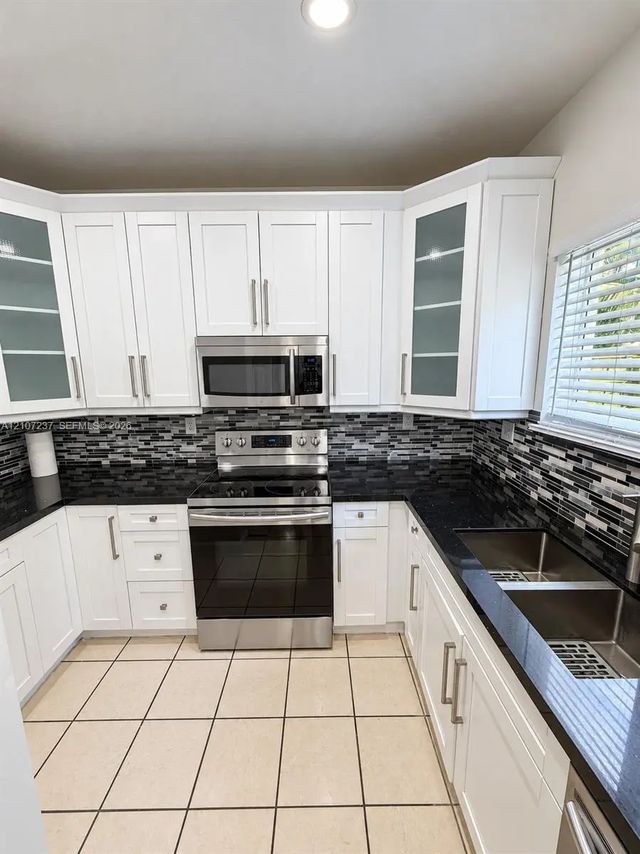 5 of 30 - 2529 Ne 41st Terrace, Homestead, FL