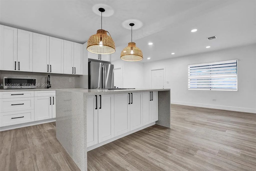 75 Nw 117th Street, Miami