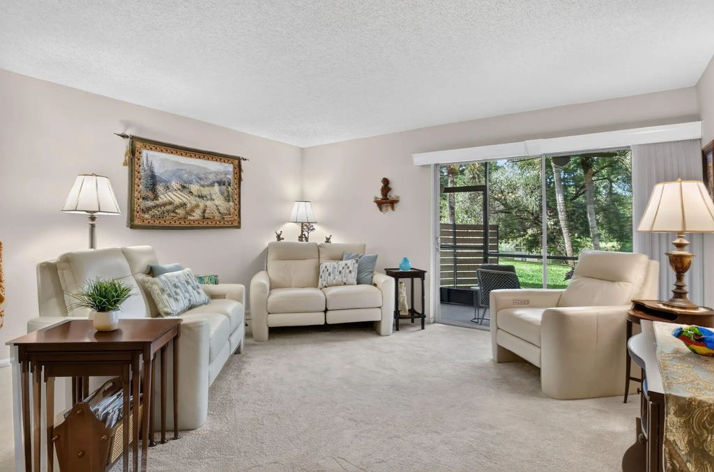 872 Sw 9th Street Circle #101, Boca Raton