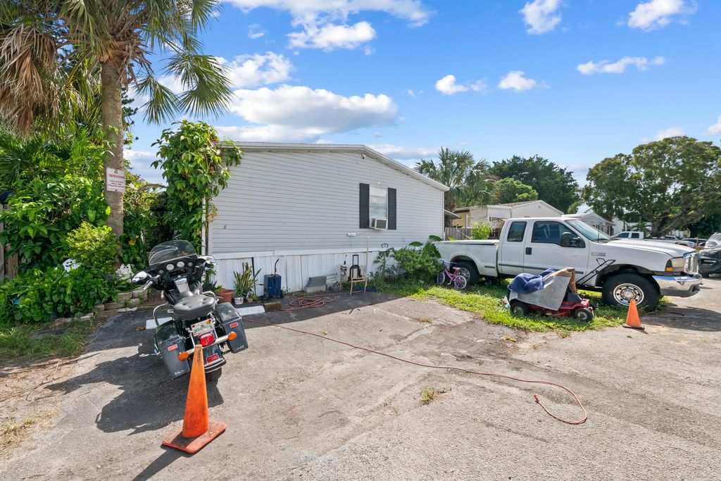 22878 Sailfish Road, Boca Raton