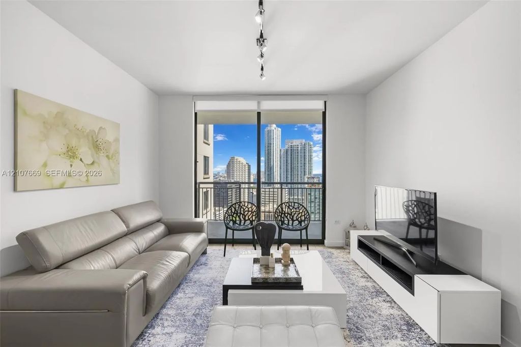 999 Sw 1st Avenue #2611, Miami