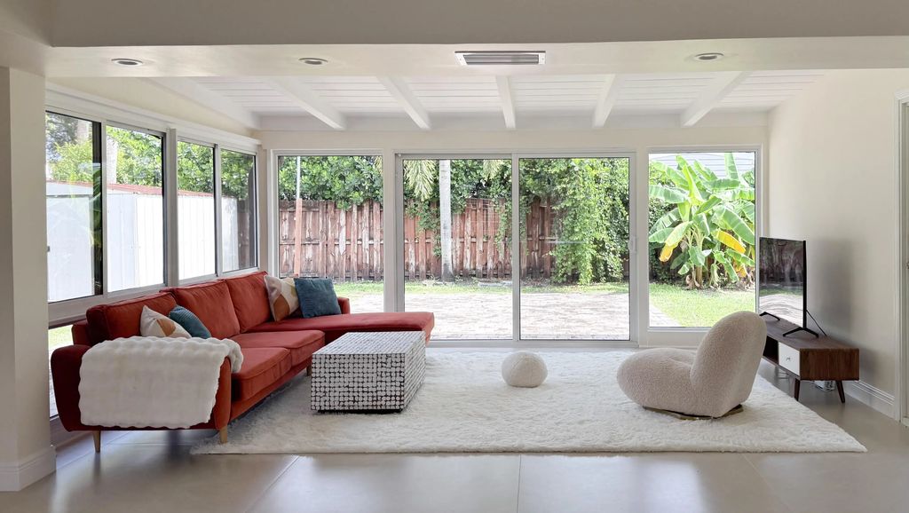 2430 Flamingo Lane, Fort Lauderdale