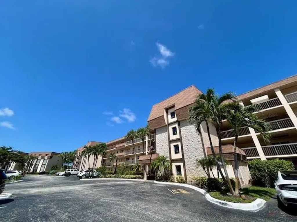 6200 Nw 2nd Avenue #212, Boca Raton
