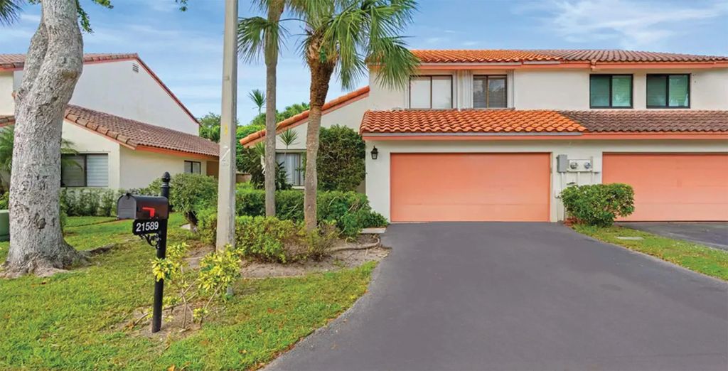 21589 Casa Monte Court, Boca Raton