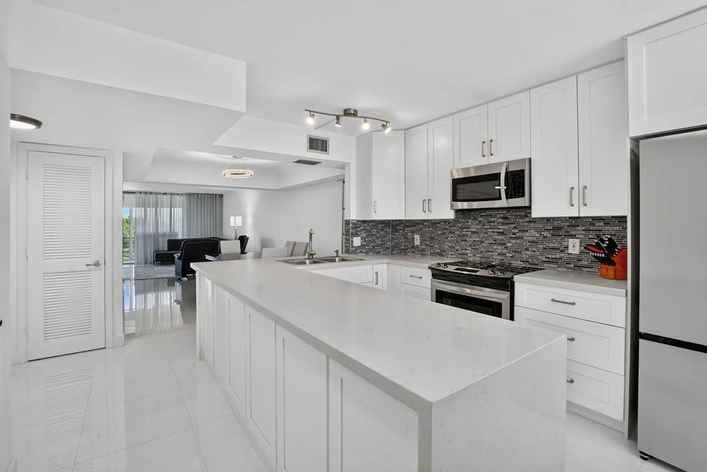 23099 Barwood Lane N #308, Boca Raton