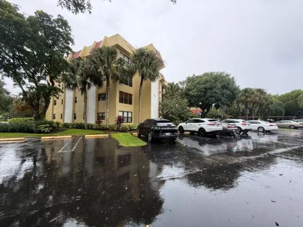 23345 Carolwood Lane #405, Boca Raton