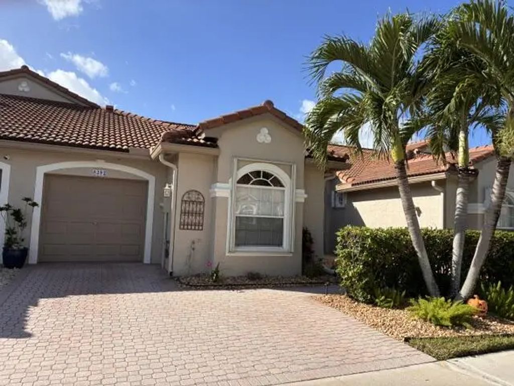 8392 Via Serena, Boca Raton