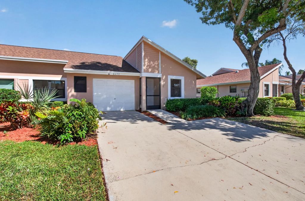 8279 Summerbreeze Lane, Boca Raton