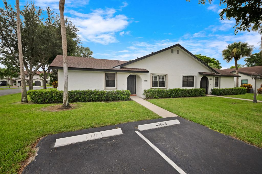 8949 Sw 22nd Street #b, Boca Raton