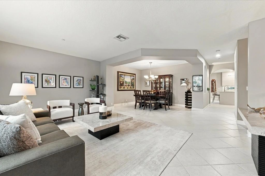 5545 Ne Trieste Way, Boca Raton