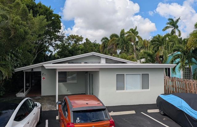 631 Ne 17th Way, Fort Lauderdale