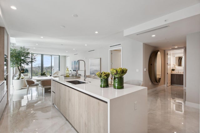 2 of 43 - 475 E Royal Palm Rd #605, Boca Raton, FL