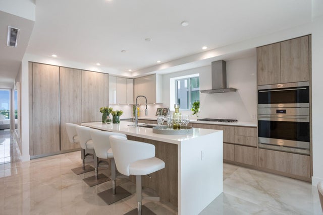 5 of 43 - 475 E Royal Palm Rd #605, Boca Raton, FL