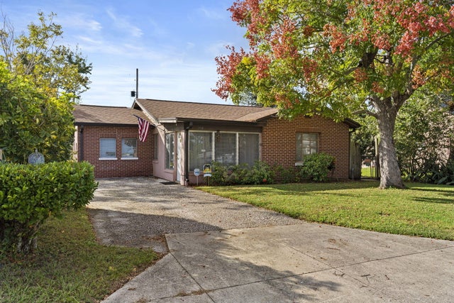 2 of 33 - 210 Kent Av, Orlando, FL