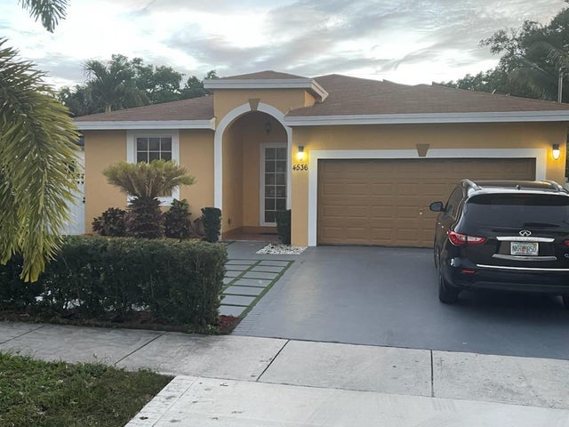 1 of 12 - 4536 Sw 25 St, West Park, FL