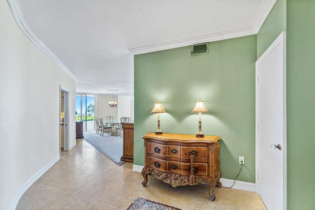 3 of 45 - 2001 Se Sailfish Point Blvd #104, Stuart, FL