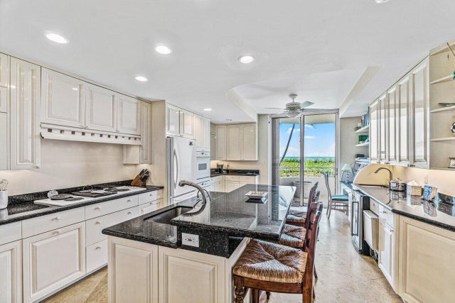 5 of 45 - 2001 Se Sailfish Point Blvd #104, Stuart, FL