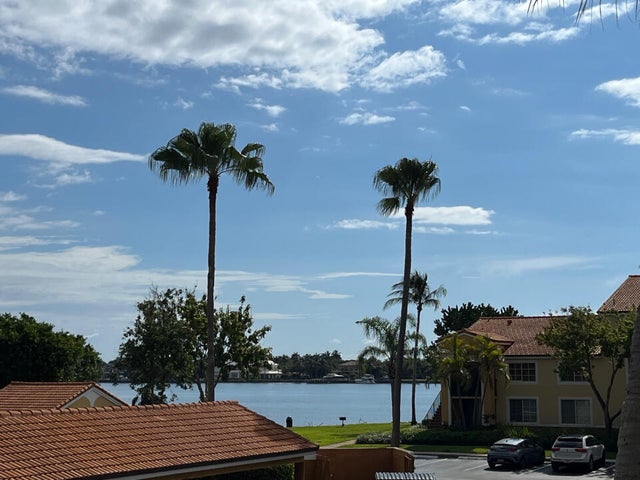 2 of 34 - 160 Yacht Club Wy #209, Hypoluxo, FL