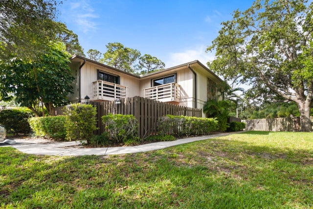 1 of 35 - 2811 Stoneway Lane #c, Fort Pierce, FL