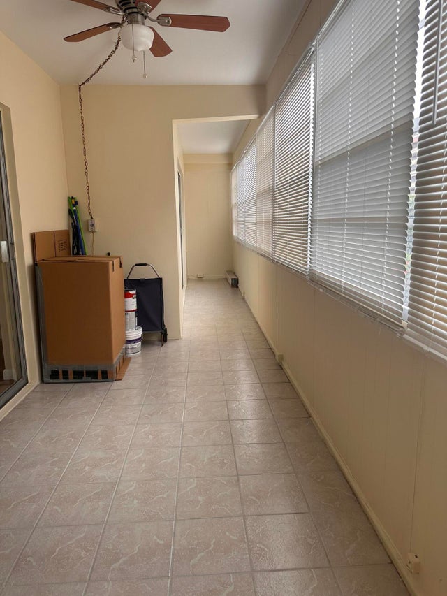5 of 9 - 960 Crystal Lake Dr #112, Pompano Beach, FL