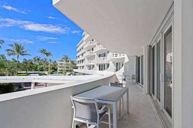 4 of 18 - 130 Sunrise Av #2150, Palm Beach, FL