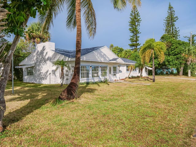 4 of 36 - 107 Fernandina St, Fort Pierce, FL