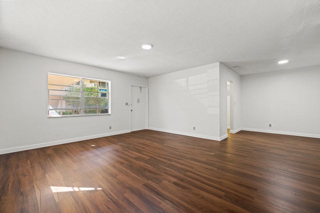 4 of 25 - 1943 Monroe Street #110d, Hollywood, FL