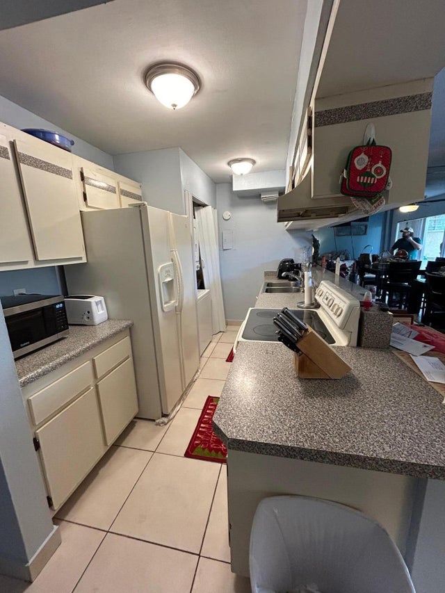 5 of 19 - 5308 Ne 6th Avenue #g14, Oakland Park, FL