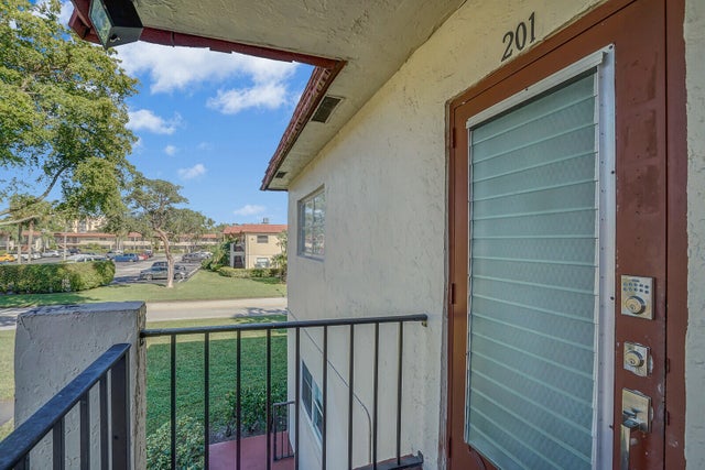 3 of 23 - 6 Abbey Lane #201, Delray Beach, FL