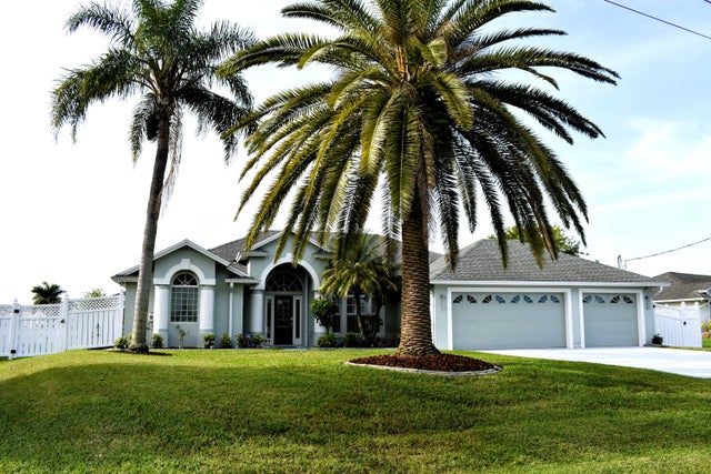 1 of 101 - 830 Sw College Park Rd, Port Saint Lucie, FL