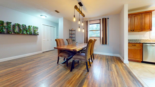 3 of 20 - 509 Sw Riverdale St, Stuart, FL